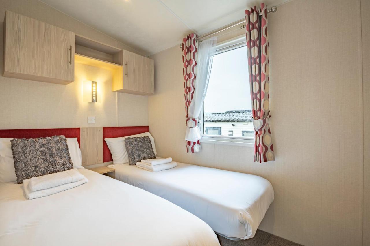 Tan Rallt Holiday Park & Spa Abergele Exterior photo
